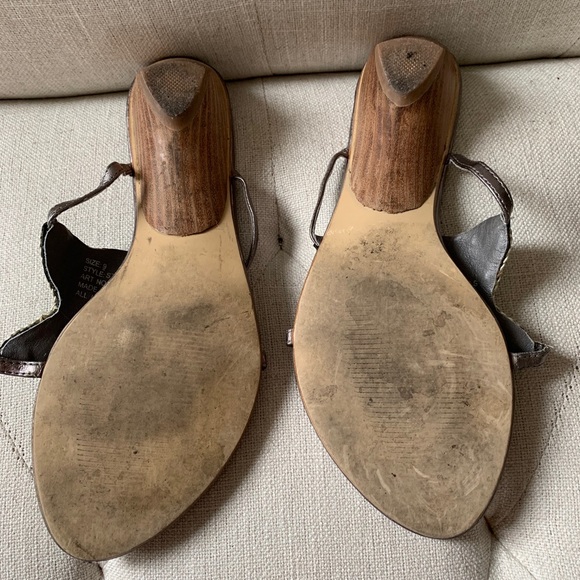 TWO LIPS - Beaded Sandles - Picture 4 of 5